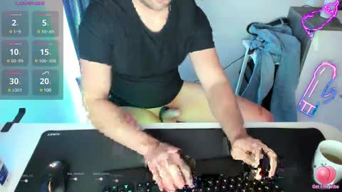 Snapshot of ziemlichflutschig chatting on January 31, 2025, 4:38 pm ziemlichflutschig online show from January 31, 2025, 4:38 pm