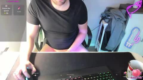 Snapshot of ziemlichflutschig chatting on February 6, 2025, 5:09 pm ziemlichflutschig online show from February 6, 2025, 5:09 pm