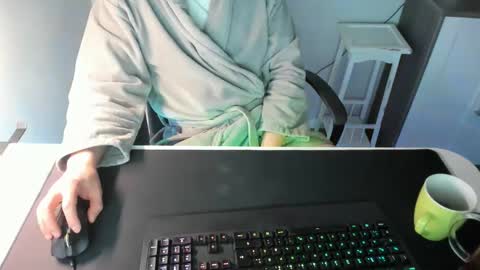 Snapshot of ziemlichflutschig chatting on February 24, 2025, 4:27 am ziemlichflutschig online show from February 24, 2025, 4:27 am