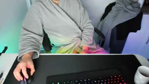 Snapshot of ziemlichflutschig chatting on March 7, 2025, 6:02 am ziemlichflutschig online show from March 7, 2025, 6:02 am