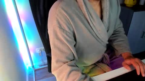 Snapshot of ziemlichflutschig chatting on September 17, 2025, 4:03 am ziemlichflutschig online show from September 17, 2025, 4:03 am