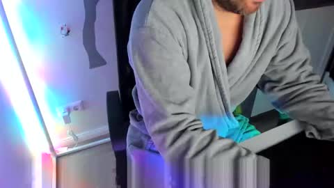 Snapshot of ziemlichflutschig chatting on October 2, 2025, 9:22 pm ziemlichflutschig online show from October 2, 2025, 9:22 pm