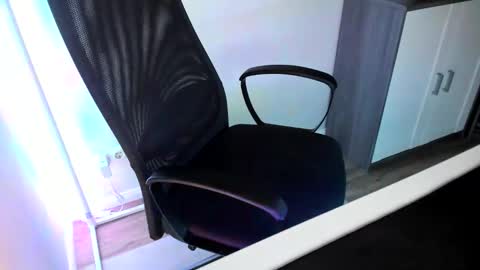 Snapshot of ziemlichflutschig chatting on October 16, 2025, 2:56 am ziemlichflutschig online show from October 16, 2025, 2:56 am