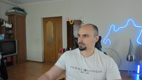 Snapshot of ziesh chatting on April 15, 2026, 10:11 am Ziesh online show from April 15, 2026, 10:11 am