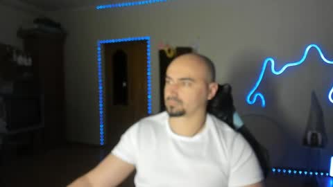 Snapshot of ziesh chatting on April 17, 2026, 4:43 pm Ziesh online show from April 17, 2026, 4:43 pm