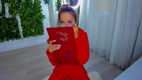 Snapshot of zinasquirts chatting on September 19, 2025, 4:14 am Galli online show from September 19, 2025, 4:14 am