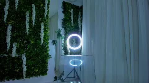 Snapshot of zinasquirts chatting on September 24, 2025, 4:21 pm Galli online show from September 24, 2025, 4:21 pm