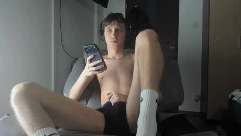 zincky online show from December 19, 2025, 3:41 pm