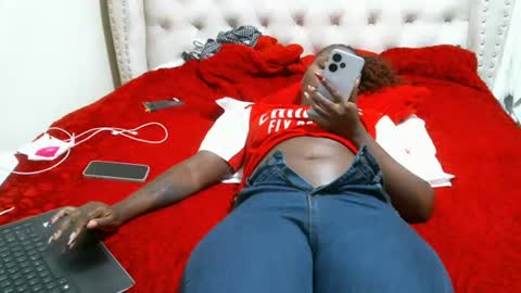 Snapshot of zindzi chatting on June 30, 2026, 11:44 am Miss Zindzi online show from June 30, 2026, 11:44 am