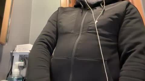 Snapshot of zinger283069 chatting on November 7, 2025, 7:14 pm zinger283069 online show from November 7, 2025, 7:14 pm