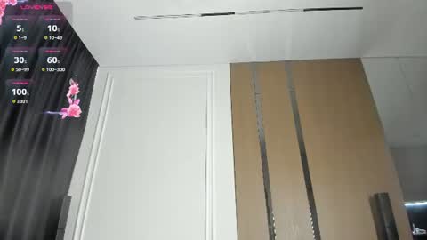 zirael_swan online show from July 7, 2026, 3:09 am