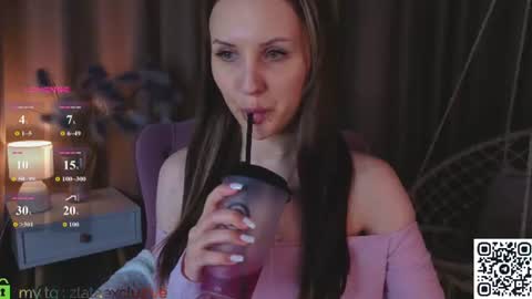 Snapshot of zlata__fox chatting on June 18, 2026, 9:14 am Zlata Mon Tue Thu Fri Sun Sa GMT 3 0000pm - 0600pm online show from June 18, 2026, 9:14 am