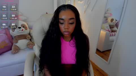 Snapshot of zobe_love chatting on December 30, 2024, 7:00 pm Zobe Love online show from December 30, 2024, 7:00 pm