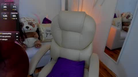 Snapshot of zobe_love chatting on February 14, 2025, 11:09 pm Zobe Love online show from February 14, 2025, 11:09 pm