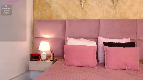 Snapshot of zoe_aitanaa chatting on July 13, 2026, 7:49 pm zoe_aitanaa online show from July 13, 2026, 7:49 pm