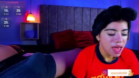 zoe_axel1 online show from June 15, 2026, 7:49 pm