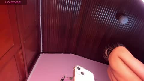 Zoe Baker online show from April 25, 2026, 4:48 am
