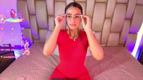 Snapshot of zoe_barlove chatting on May 24, 2026, 12:54 pm Your new obsession online show from May 24, 2026, 12:54 pm