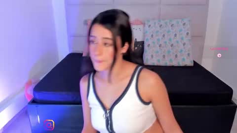 Snapshot of zoe_blake18 chatting on July 31, 2026, 9:47 pm Zoe online show from July 31, 2026, 9:47 pm