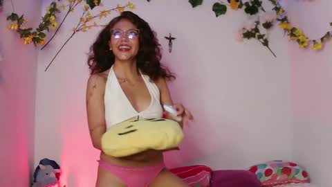 zoe_ch_ online show from September 23, 2025, 6:38 am