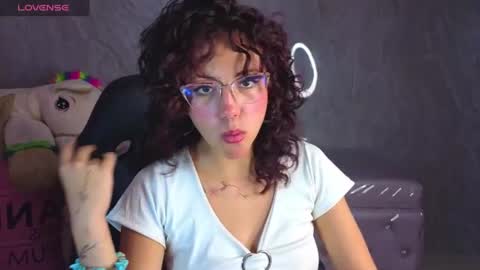 Snapshot of zoe_ch_ chatting on July 9, 2026, 3:10 am zoe_ch_ online show from July 9, 2026, 3:10 am