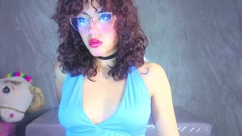 Snapshot of zoe_ch_ chatting on July 16, 2026, 3:01 am zoe_ch_ online show from July 16, 2026, 3:01 am