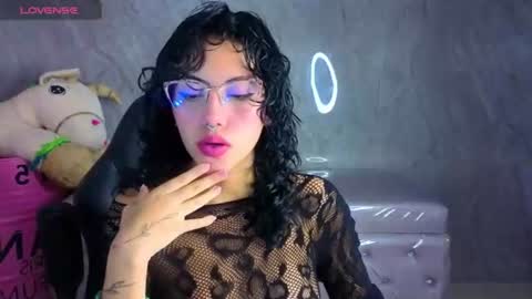 Snapshot of zoe_ch_ chatting on July 31, 2026, 3:06 am zoe_ch_ online show from July 31, 2026, 3:06 am