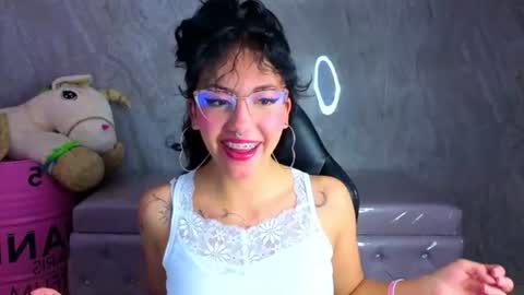 Snapshot of zoe_ch_ chatting on August 1, 2026, 3:17 am zoe_ch_ online show from August 1, 2026, 3:17 am