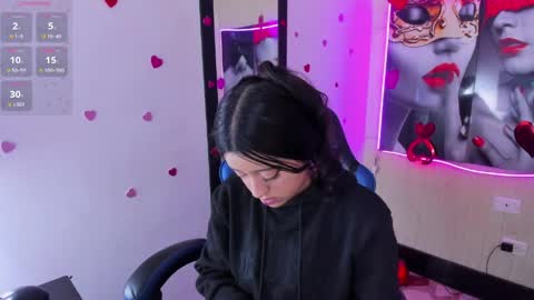 Snapshot of zoe_connor19 chatting on May 20, 2026, 9:43 pm Z O E online show from May 20, 2026, 9:43 pm