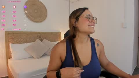 Zoe  online show from July 17, 2026, 12:12 pm