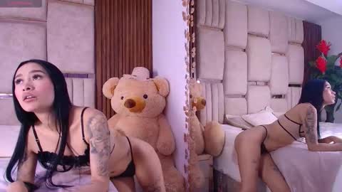 zoe_dim online show from March 14, 2026, 6:13 pm