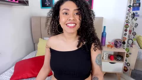 Snapshot of zoe_gruber chatting on January 24, 2025, 3:32 am Zoe Gruber online show from January 24, 2025, 3:32 am