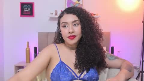 Snapshot of zoe_gruber chatting on November 8, 2025, 12:33 am Zoe Gruber online show from November 8, 2025, 12:33 am