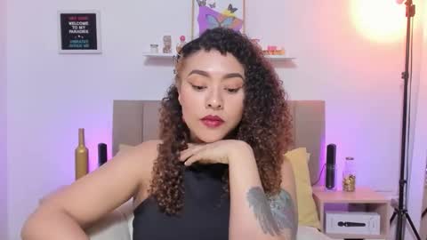 Snapshot of zoe_gruber chatting on November 14, 2025, 1:15 am Zoe Gruber online show from November 14, 2025, 1:15 am