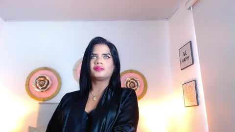 Snapshot of zoe_hecate chatting on May 7, 2026, 12:21 pm zoe_hecate online show from May 7, 2026, 12:21 pm