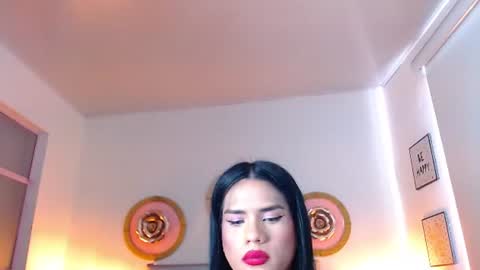 Snapshot of zoe_hecate chatting on June 16, 2026, 6:43 pm zoe_hecate online show from June 16, 2026, 6:43 pm