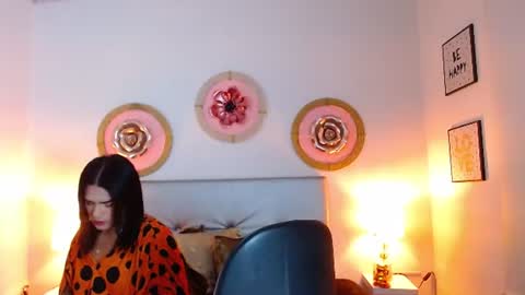 Snapshot of zoe_hecate chatting on July 4, 2026, 10:10 am zoe_hecate online show from July 4, 2026, 10:10 am