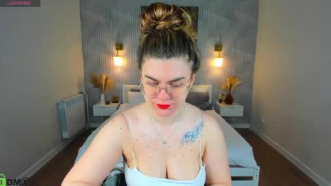 Zoe online show from March 13, 2026, 3:02 am