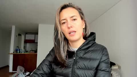 Snapshot of zoe_jeane_beker chatting on February 17, 2026, 7:09 pm ZOE online show from February 17, 2026, 7:09 pm