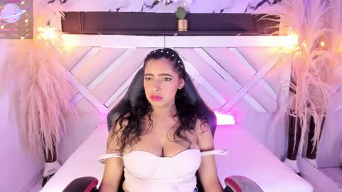 Zoey  online show from May 11, 2026, 9:45 pm
