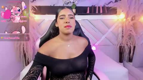 Zoey  online show from June 9, 2026, 11:05 pm