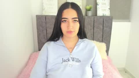 zoe_jones7 online show from February 19, 2025, 6:55 am