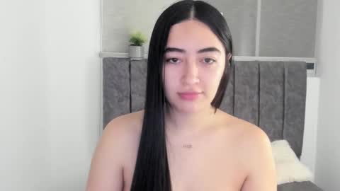 zoe_jones7 online show from October 19, 2025, 5:19 am