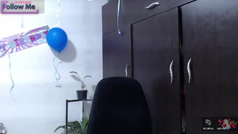 ZOE online show from December 17, 2025, 3:01 am