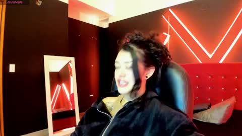 Snapshot of zoe_lara_34 chatting on May 21, 2026, 3:57 am zoe online show from May 21, 2026, 3:57 am