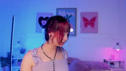 Zoe Lynch online show from July 28, 2026, 3:21 pm