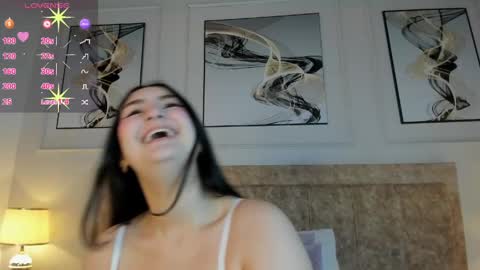 Snapshot of zoe_moon__ chatting on May 19, 2026, 11:27 am zoe_moon__ online show from May 19, 2026, 11:27 am