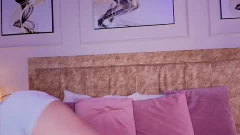Snapshot of zoe_moon__ chatting on June 10, 2026, 11:09 am zoe_moon__ online show from June 10, 2026, 11:09 am