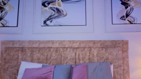 Snapshot of zoe_moon__ chatting on June 14, 2026, 12:51 pm zoe_moon__ online show from June 14, 2026, 12:51 pm