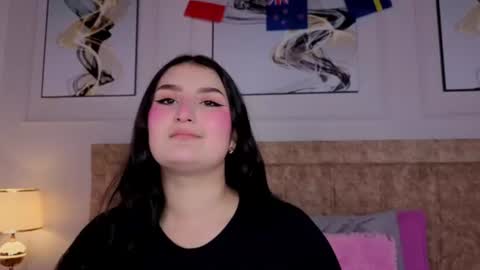 Snapshot of zoe_moon__ chatting on June 18, 2026, 11:14 am zoe_moon__ online show from June 18, 2026, 11:14 am